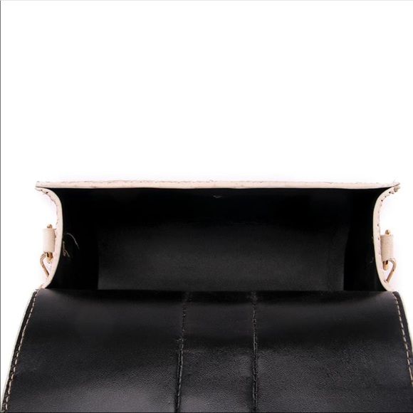 Vintage Tribal Design Crossbody Bag♾ - Picture 5 of 7